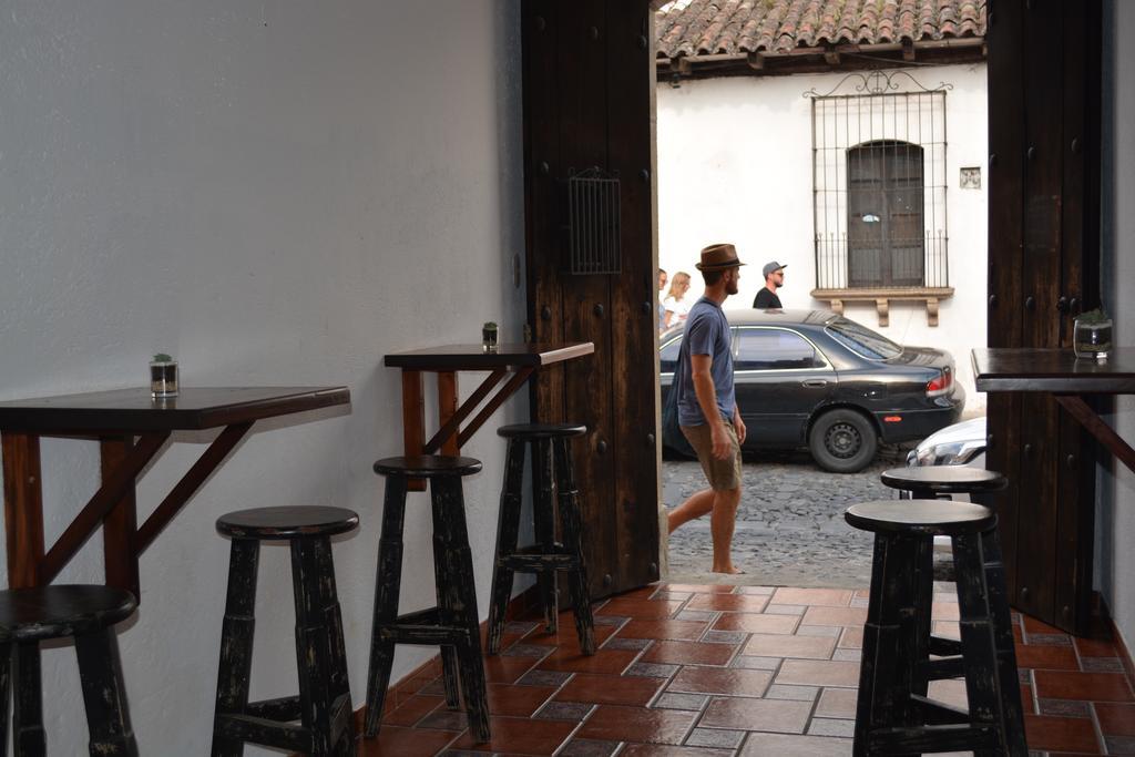 Luna Maya Hostel & Wellness 危地马拉安地瓜 外观 照片